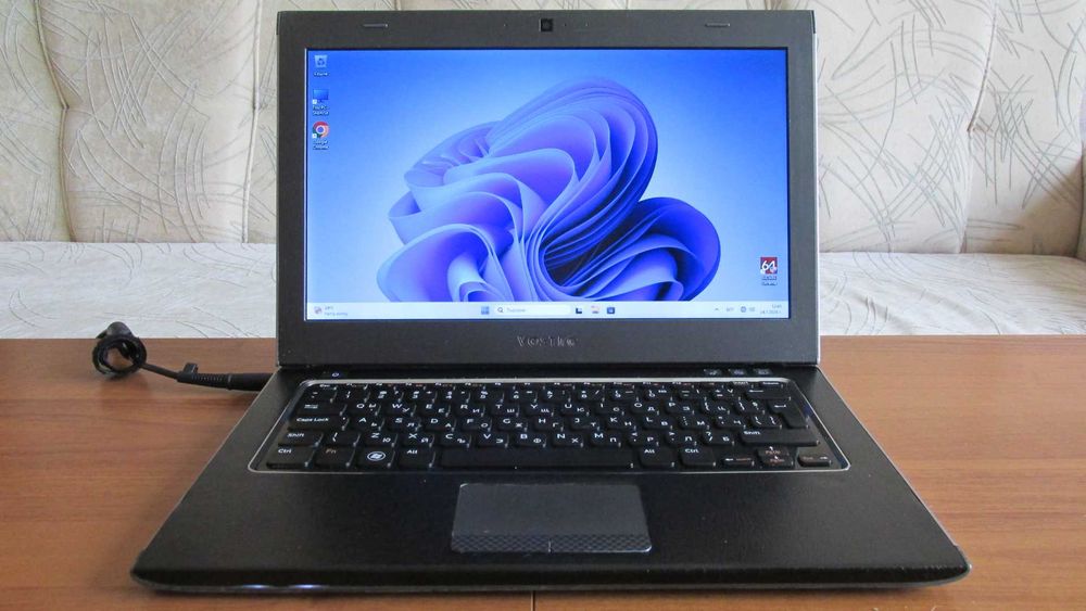 13.3 инча Dell с Intel i5,SSD+HDD