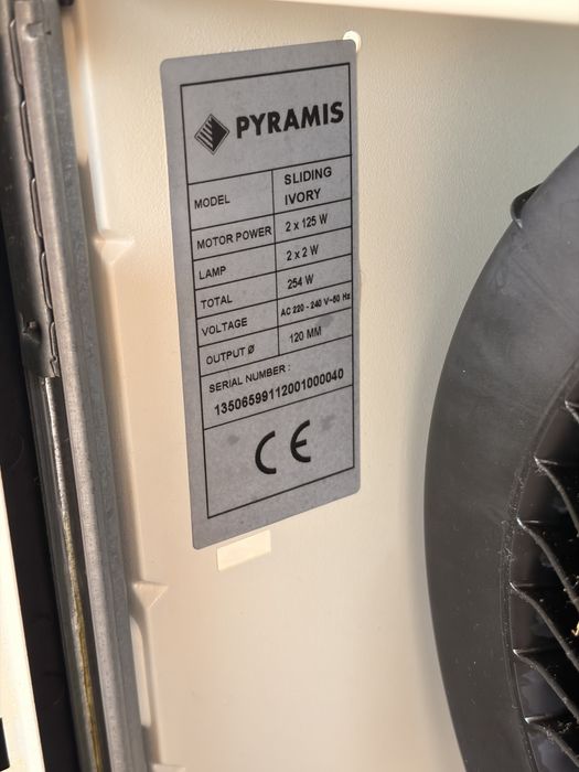 Se vinde hotă PYRAMIS
