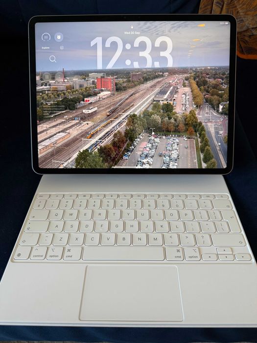 Magic Keyboard iPad Air 13" M3/M4 A3340