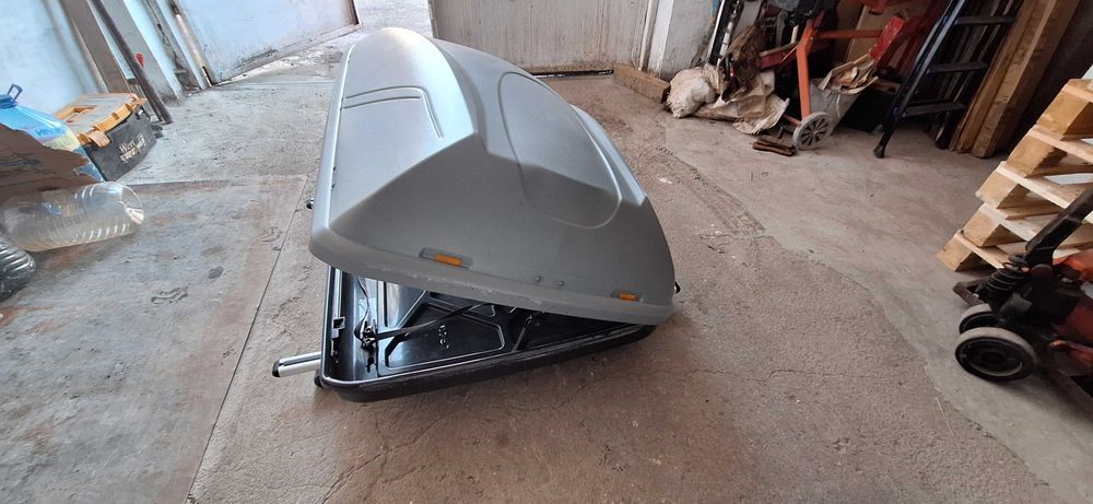 Багажник за таван