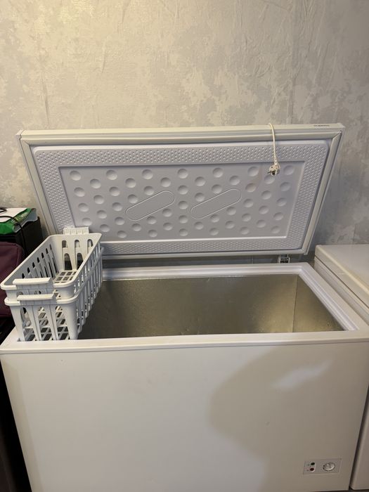 Продам морозильник Бирюса