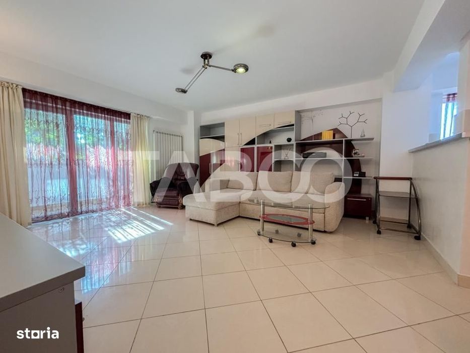 Apartament 4 camere de inchiriat in Piata Cipariu Centru