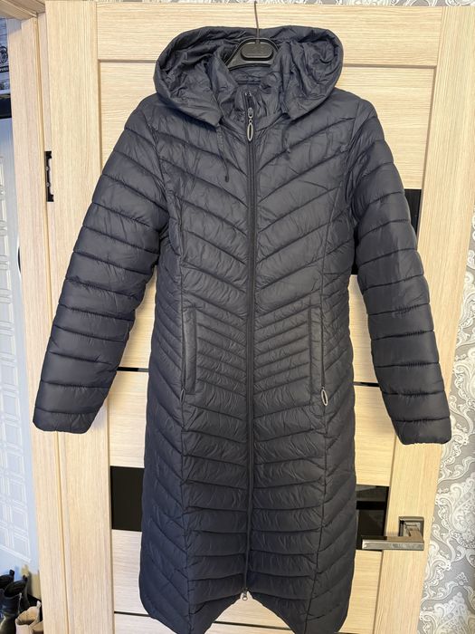 Продам куртки весна