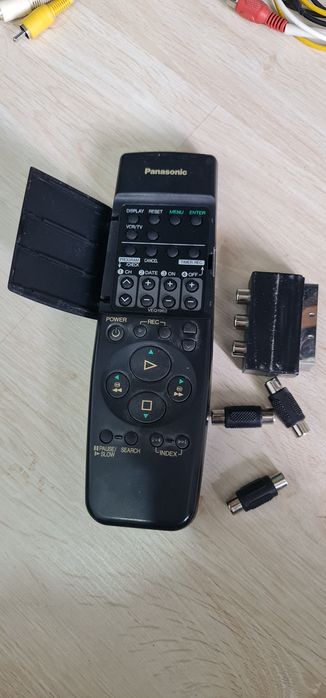 Видеомагнитофон Panasonic