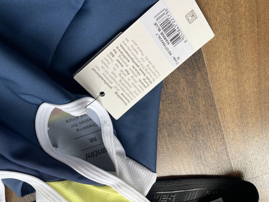 Echipament Santini Lidl Trek marimea M dar este un S ( ciclism)