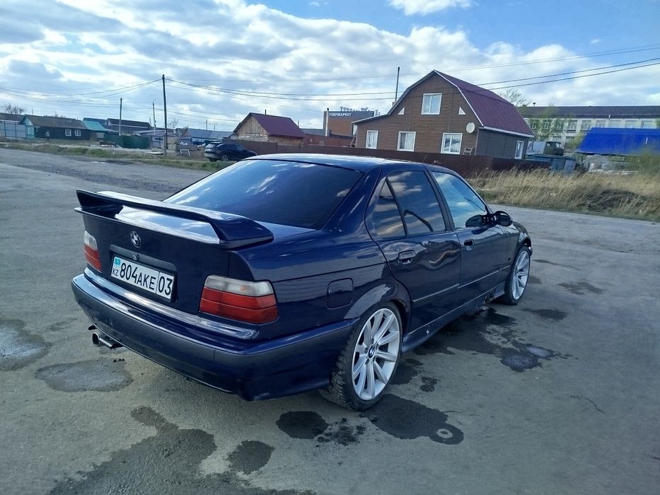 Срочно продам БМВ е36