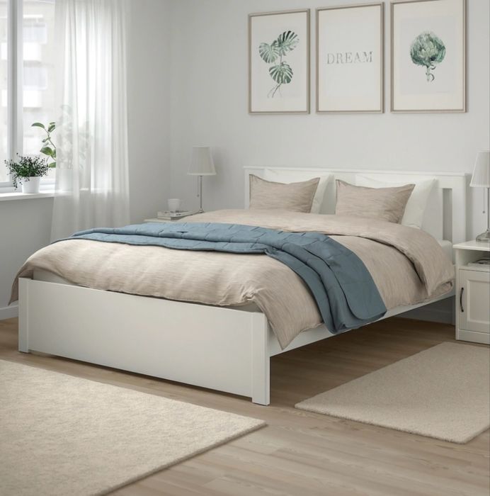 Кровать спальняя