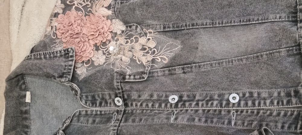 Джинсовая куртка на 11-13лет