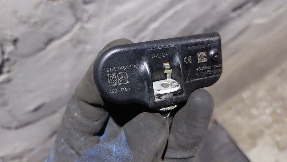 Senzor Presiune Roata Janta Anvelopa Cauciuc Citroen C4 C4 Coupe C5 C6 C8 Peugeot 207 307 407 / 407 SW 508 607 807 1007 3008 433 MHz