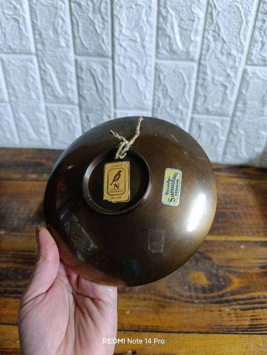 Бронзова чиния църковен мотив