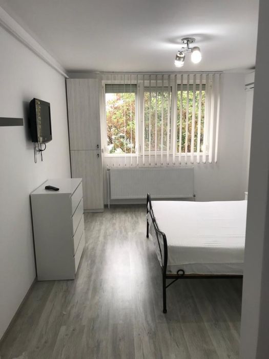 Vand garsoniera tiglina 1 bloc A6 etaj 1 renovata recent, dotată și utilată complet