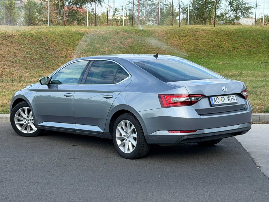 Skoda Superb 2018 / 2.0 TDI - 190 Cp - DSG / Navi Mare / CarPlay / GARANTIE / DISTRONIC