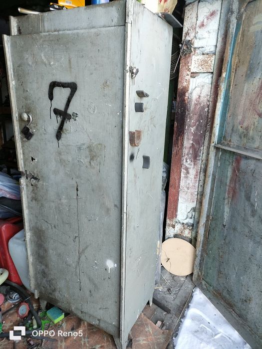 Сейф металлический б/у