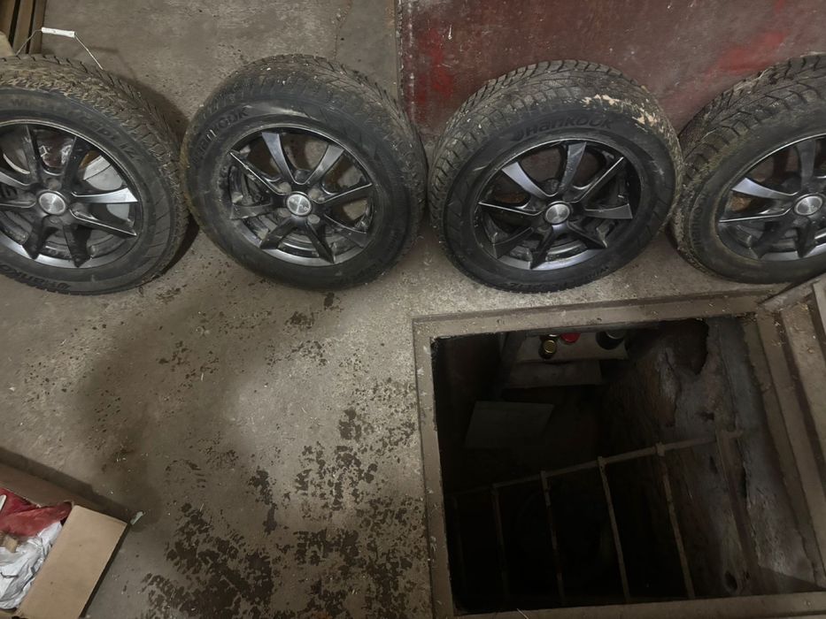 Диски с шинами 185/65R14
