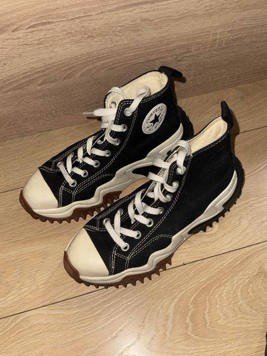 Converse Run Star Motion