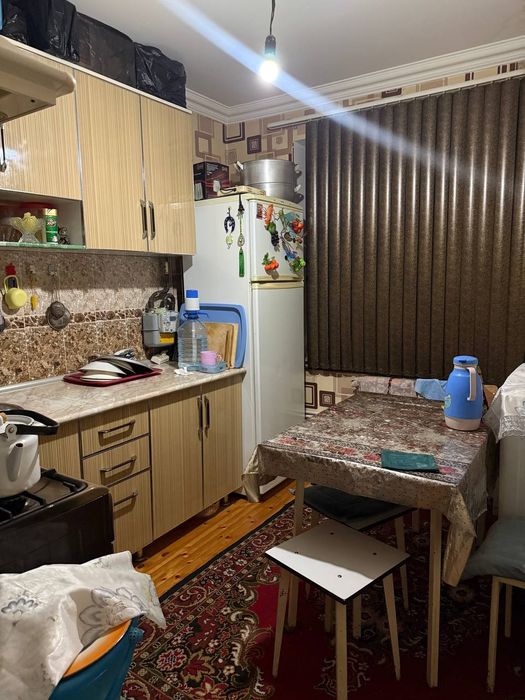 Урганч ш 3  Доха 5 этажом уйни 4- этажи 3 хонали кв