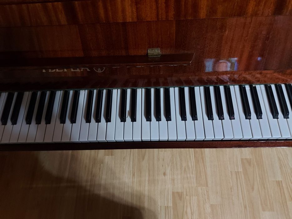 Pianina,   pian, stare buna