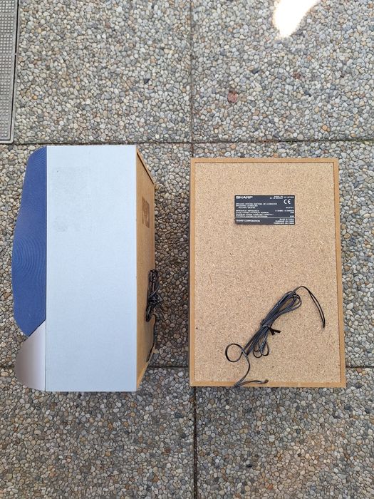 Vand boxe Sharp model CP-XP110H