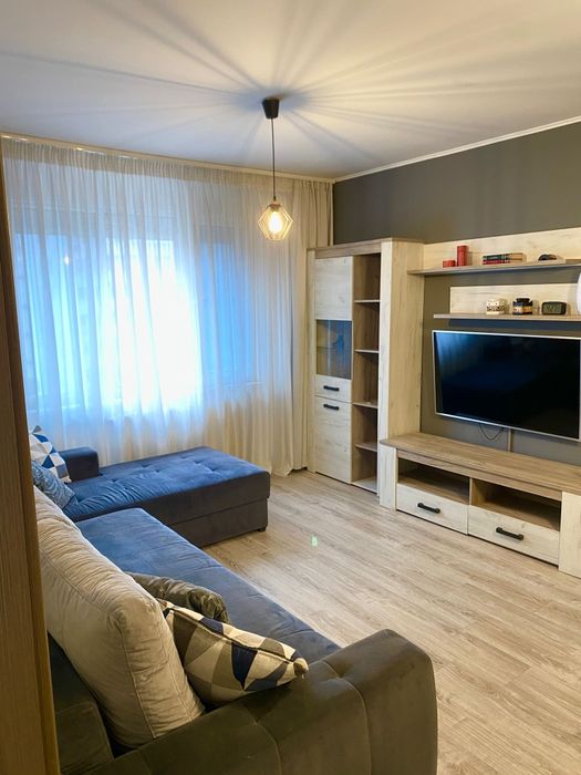 Apartament 3 camere Dristor, metrou 2 min, renovat si mobilat
