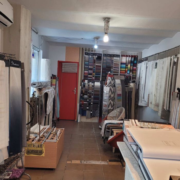 Продава се Магазин в Плевен, Идеален център - 48 кв.м за 938 €/кв.м - Снимка #3