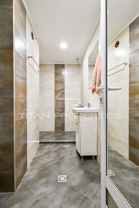 Дава се под наем Тристаен апартамент в София, Център - 61 кв.м за 575 € - Снимка #8