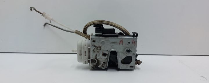 Broasca usa fata dreapta 4d1837016d Audi A4 B5