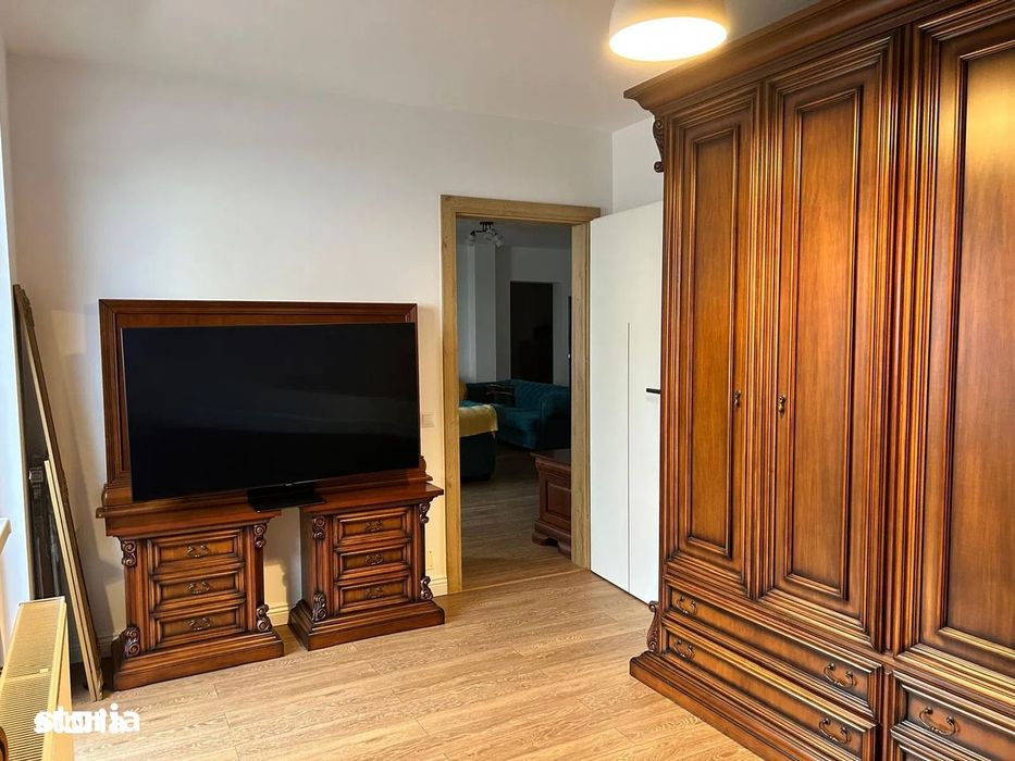 Apartament de 3 camere, 90 mp utili + 2 parcari zona Fagului