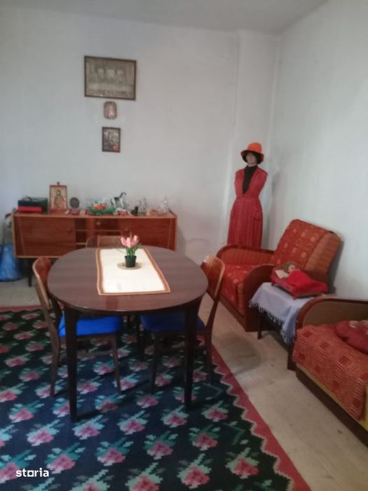 Casa de vanzare, 178 mp, teren 406, zona Bals