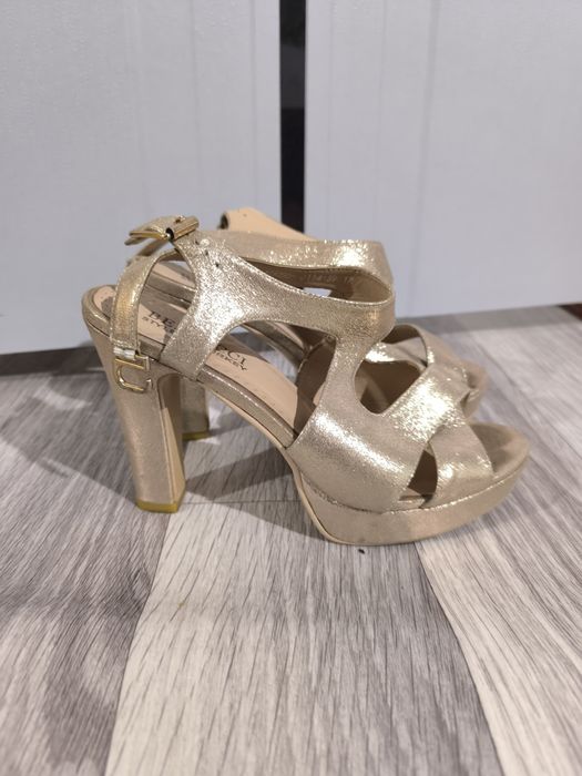 Женские туфли б/у