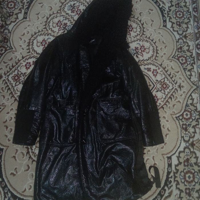 Отдам взрослые и детские вещи