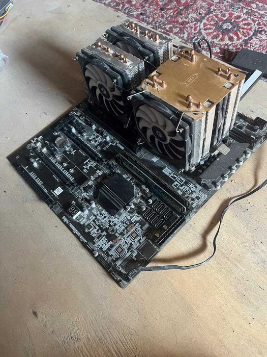 Материнская плата + процессоры + озу + охлаждение на процессоры