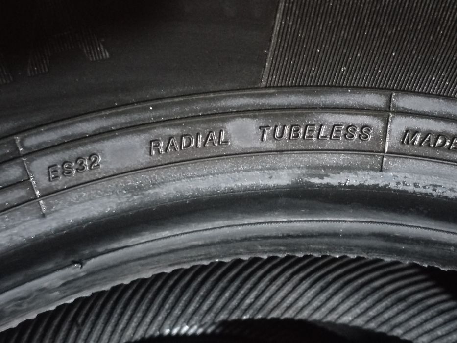 Продам шины Yokohama Blu Earth Es32