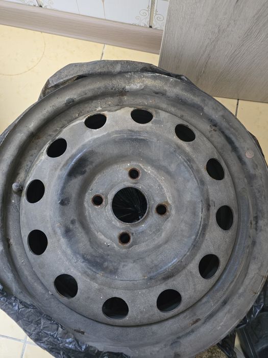Продам диски на 15 от авто кия хюндай