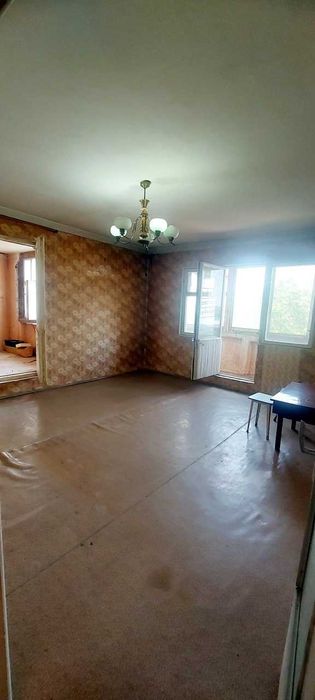 Cебзорда 3 хона катта квадратли квартира сотилади