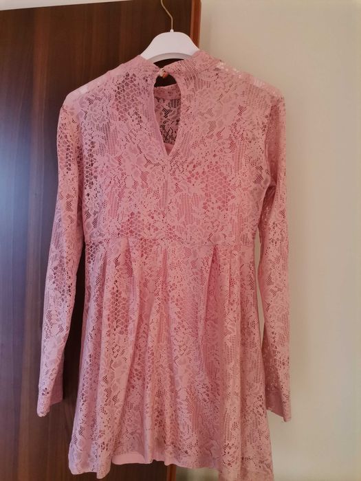Дантелена рокля за момиче, размер 146 - 152,пепел от рози