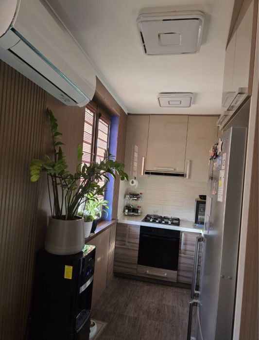 Продается 3-х комнатная квартира кирпич Аккурган Новомосковская