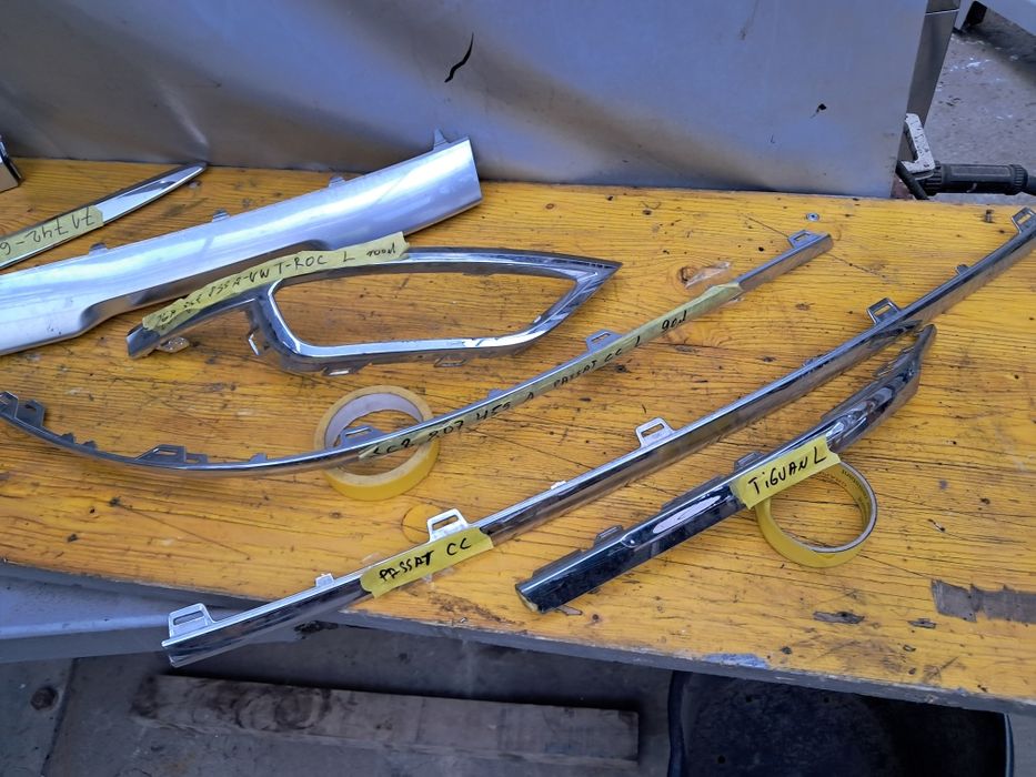 Лайсна хром Hyundai  Santa fe  VW T-'Rok Passat CC  Tiguan 2016/23г