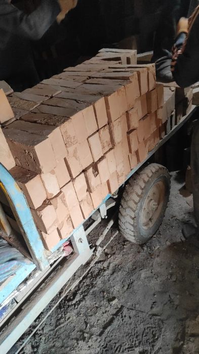 Кирпич красный женный