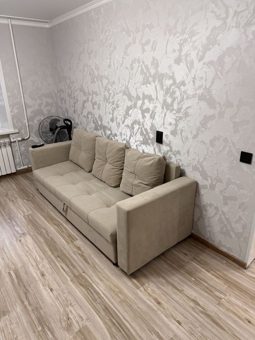 Продам диван 220си