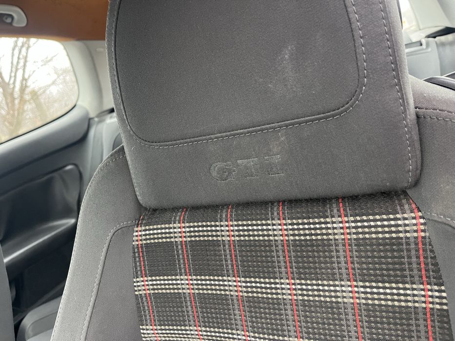 Голф 5 на части 2.0д 140к.с мотор бкд в талона писан без номер