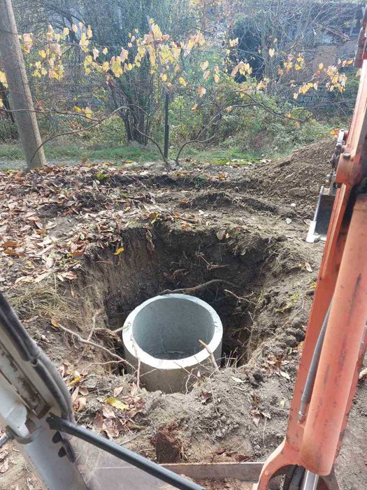 Услуги с Бобкат мини багер и самосвал.