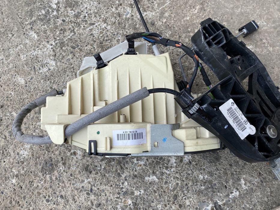 Broasca / Incuietoare soft close Mercedes S W221 : Stanga / Dreapta