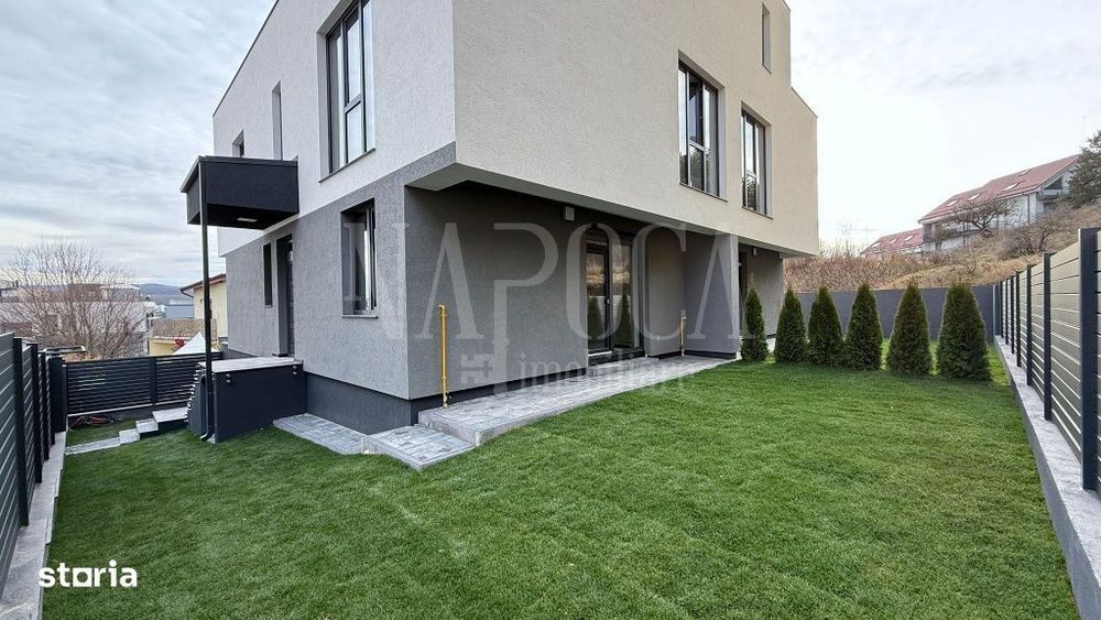 Casa 5 camere de vanzare in Floresti