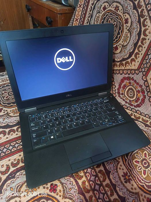Продавам лаптоп Dell