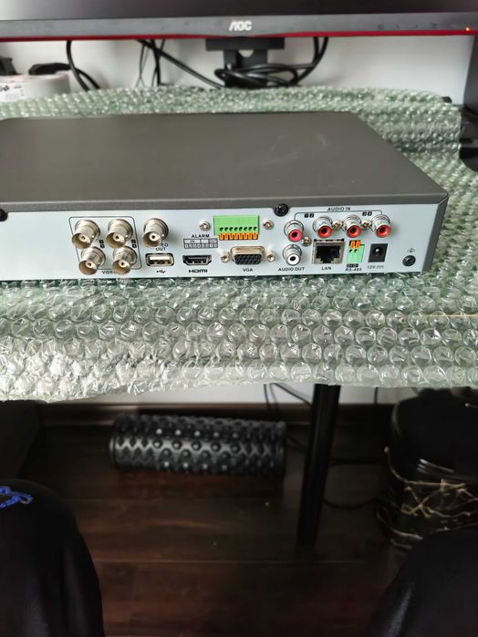 kit supraveghere video compus din 4 camere AHD-ZEM36W-200S si dvr Hikvision IDS-7204HQHI-M1/FA/A