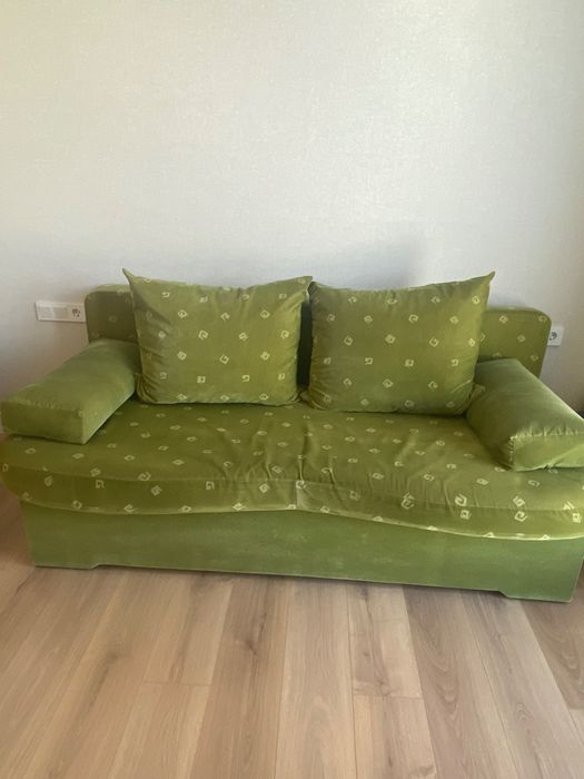 Продам диван, раскладывается