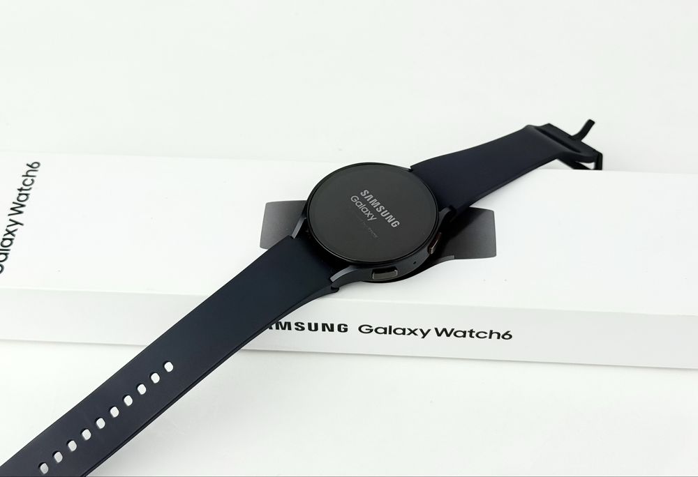 КАТО НОВ! Samsung Galaxy Watch 6 44mm Graphite Гаранция!
