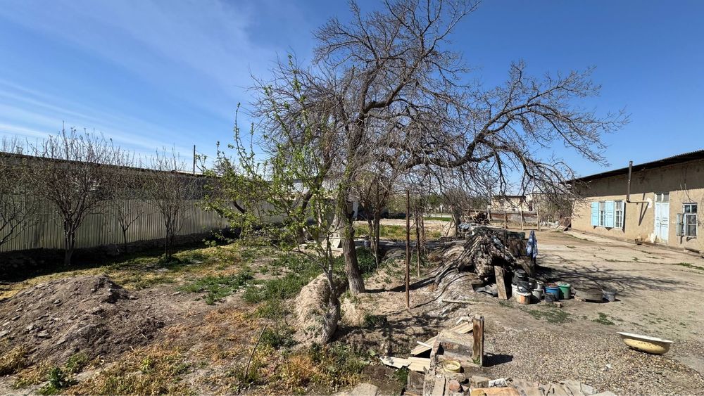 Уй-жой участка сотилади