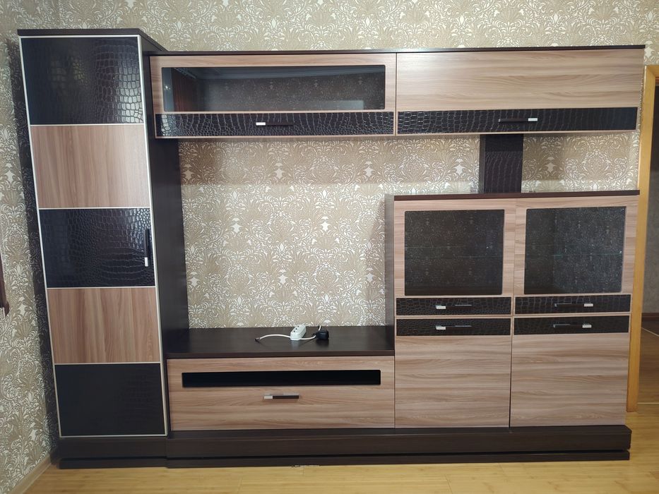 Продам гостевую стенку