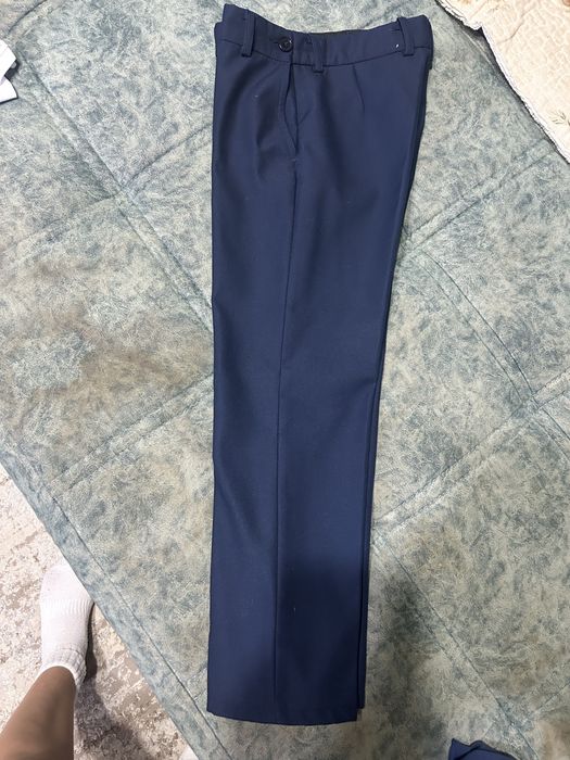 Продам школьные брюки синие